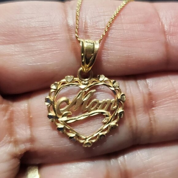 14k Gold Necklace 16” Chain w/Michael Anthony Mom 14K Pendant 2.4 Grams Total - Picture 5 of 11